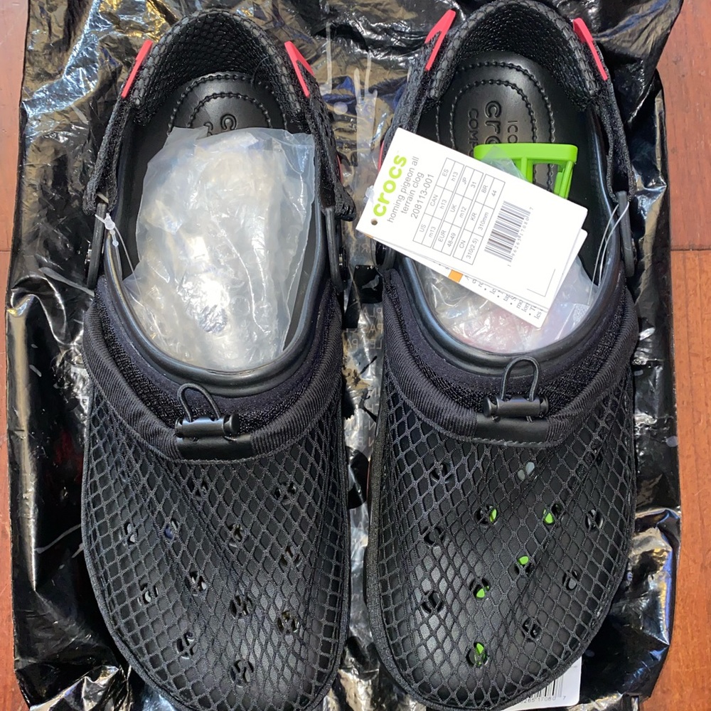 Designer Crocs Staples Homing pigeon